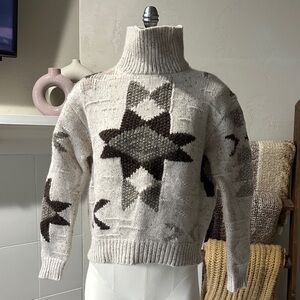 Women’s Beige and Brown Patterned Sweater